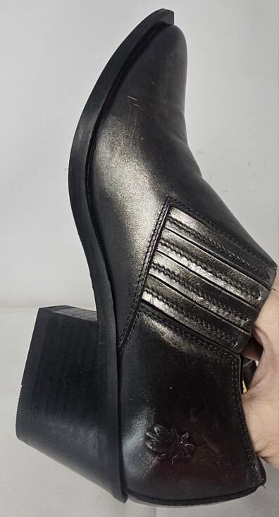 Fly London Ivon Smoke Leather Ankle Snip Boots Sz EU38 US7-7.5 Silver Metallic - Picture 4 of 14